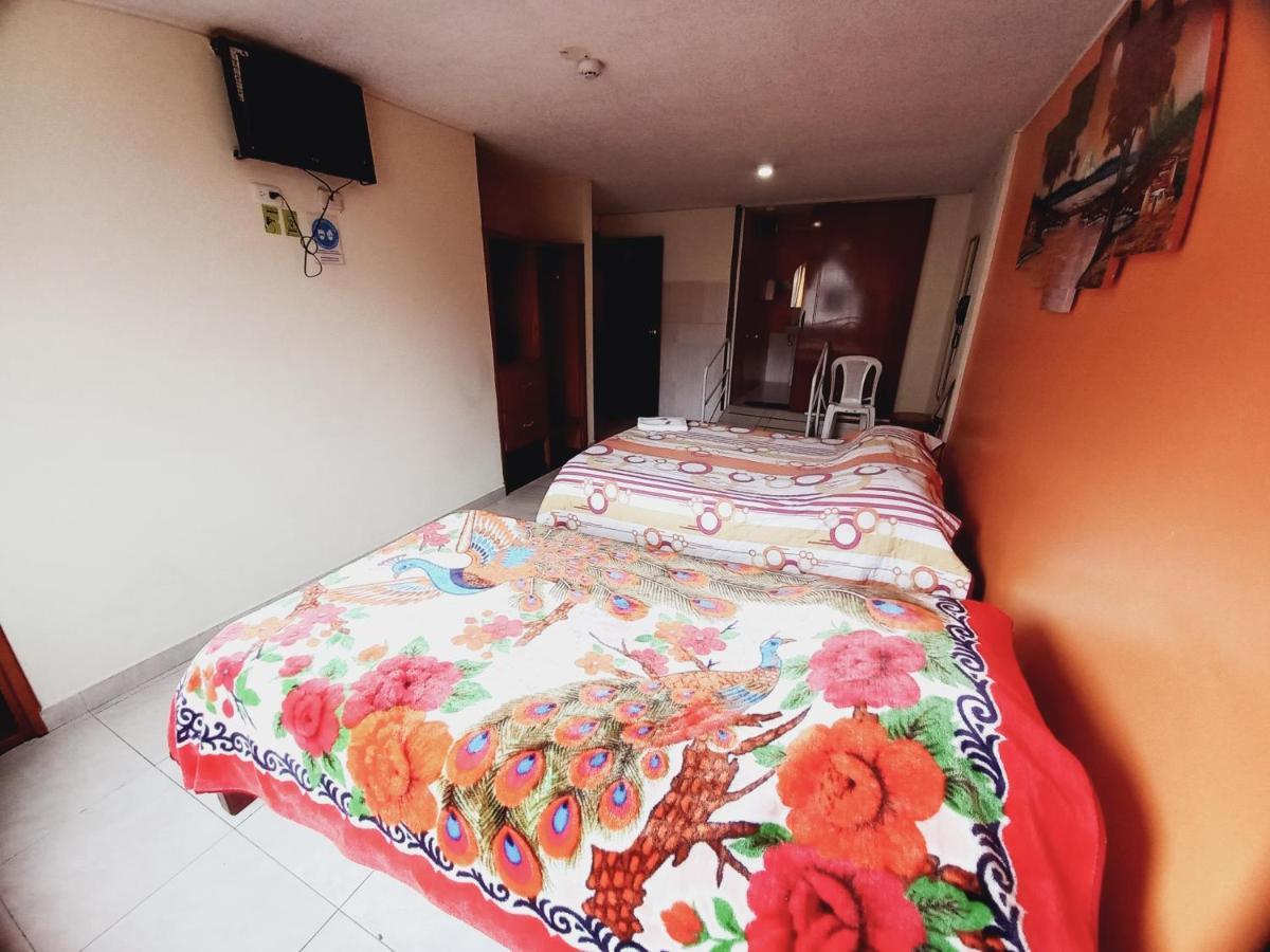 Hostal Oro Orense Quito Ngoại thất bức ảnh