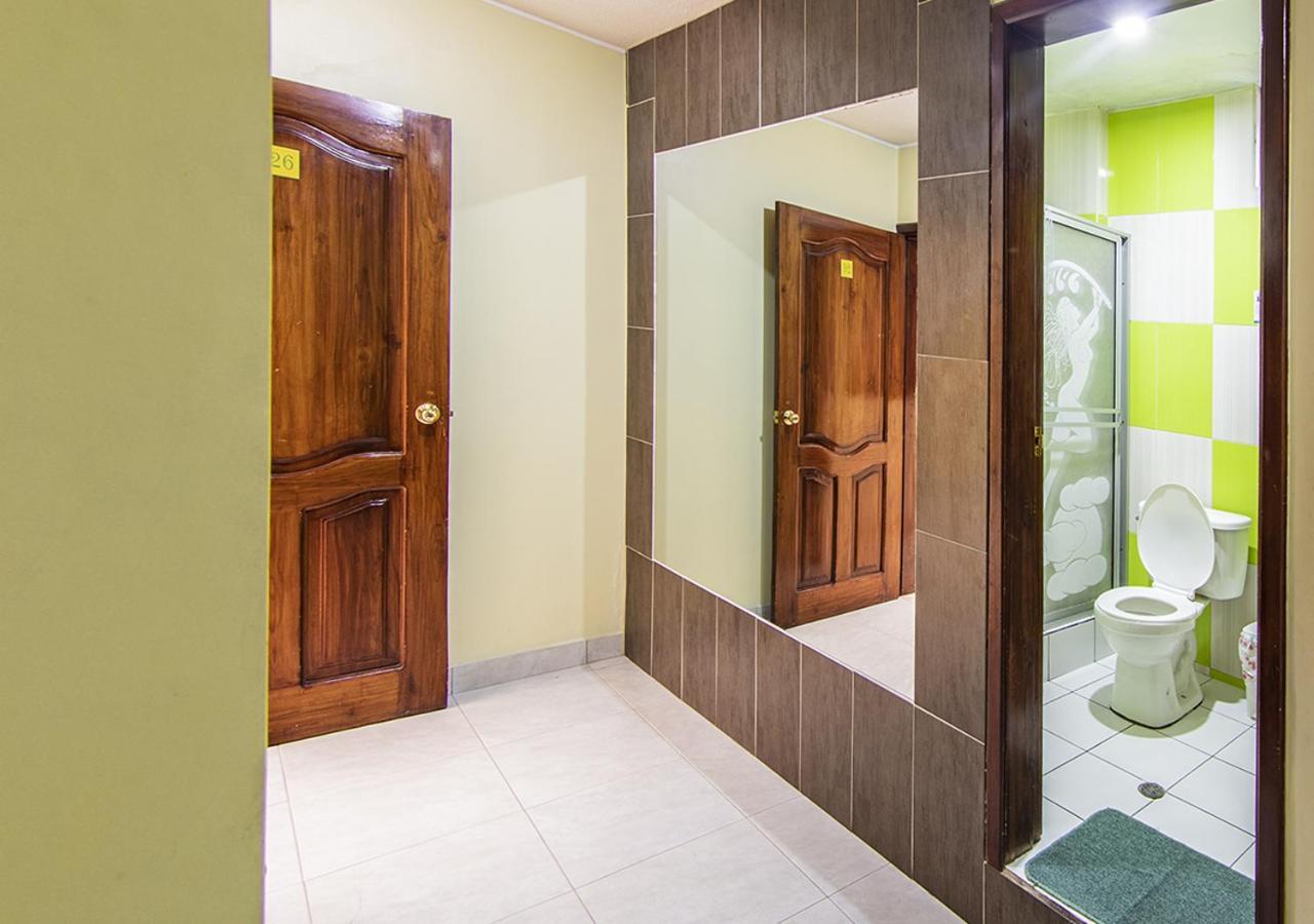 Hostal Oro Orense Quito Ngoại thất bức ảnh